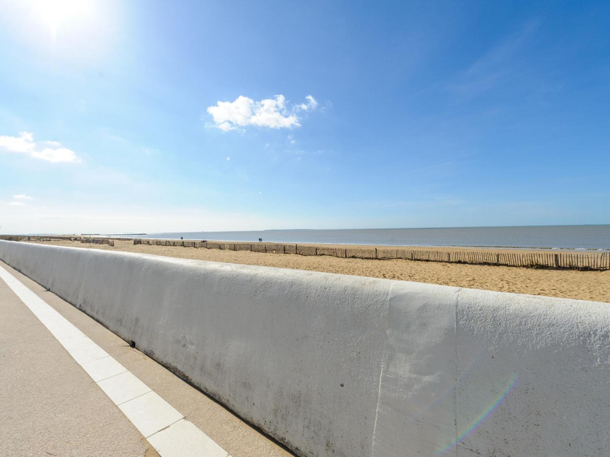 Appartement T2 A 50M De La Plage, Balcon, Wifi, Tout Confort, 4 Pers, Chatelaillon-Plage - Fr-1-535-9 Exterior foto